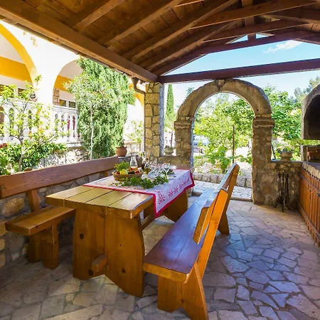 Suesses Studio-apartment Nur 300 Meter Zum Mit Romantischem Balkon