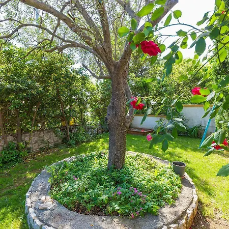 Suesses Studio-apartment Nur 300 Meter Zum Mit Romantischem Balkon