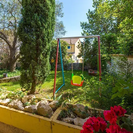 Διαμέρισμα Suesses Studio-apartment Nur 300 Meter Zum Mit Romantischem Balkon Crikvenica