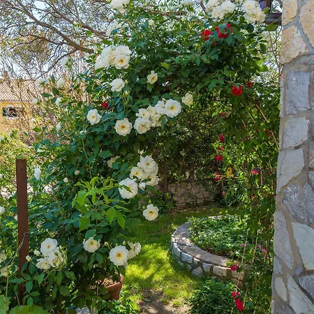 Suesses Studio-apartment Nur 300 Meter Zum Mit Romantischem Balkon Crikvenica