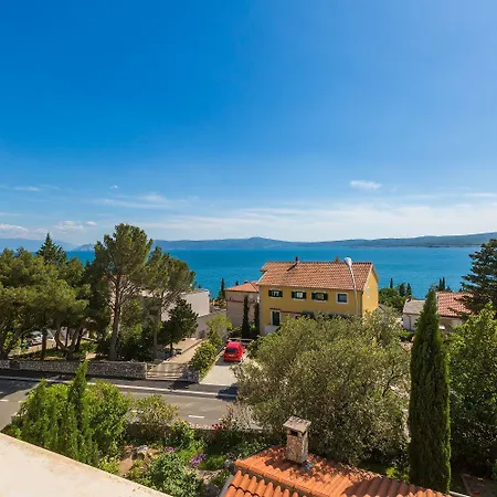 Suesses Studio-apartment Nur 300 Meter Zum Mit Romantischem Balkon * Crikvenica